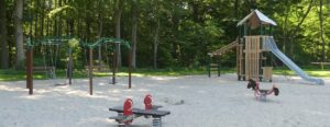 Bottrop, Spielplatz Bischofssondern.jpg:
