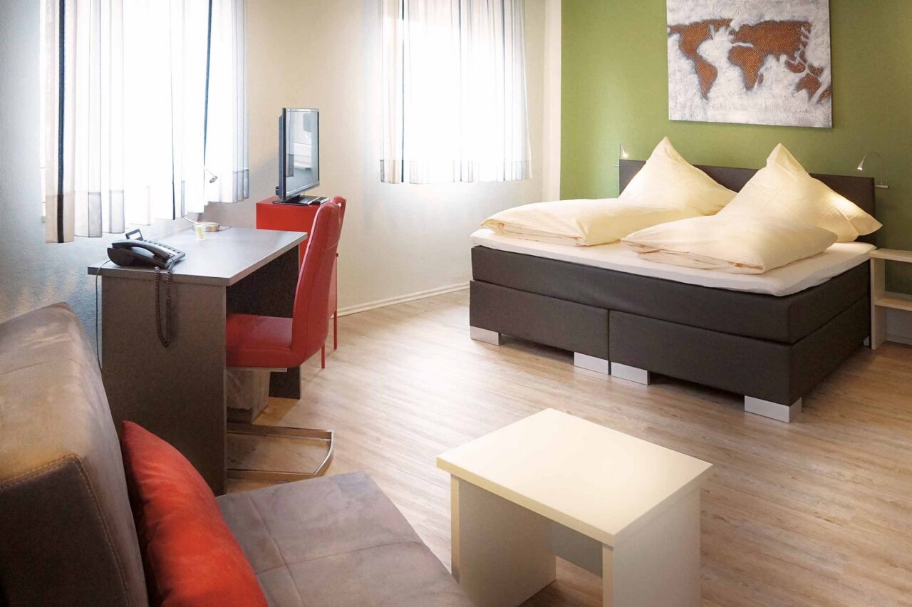 HotelGroßeWilde.jpg: